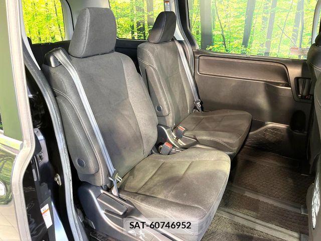 Toyota ESQUIRE 2015-02 8666106-8