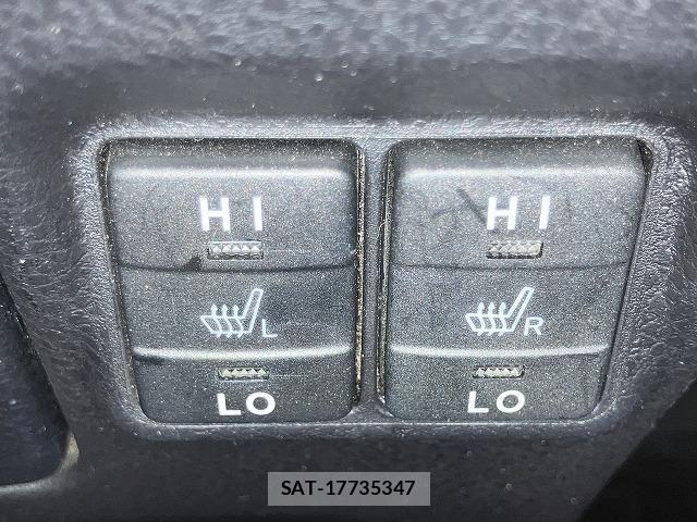 Toyota ESQUIRE 2020-01 8658976-7