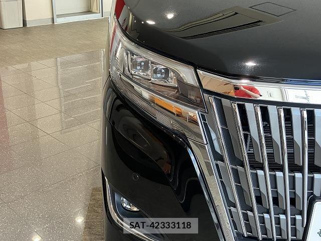 Toyota ESQUIRE 2018-06 8658975-26