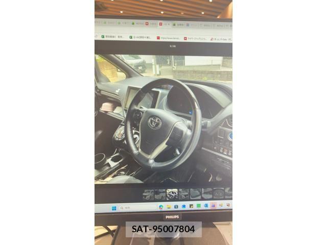 Toyota ESQUIRE 2021-07 8666104-3