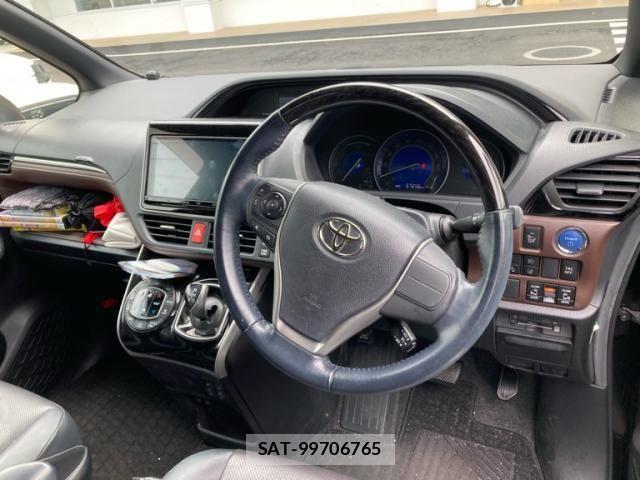 Toyota ESQUIRE 2018-09 8658977-10