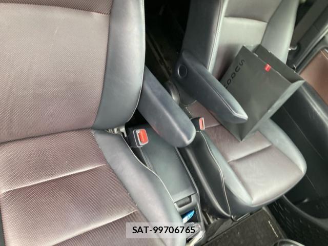 Toyota ESQUIRE 2018-09 8658977-12