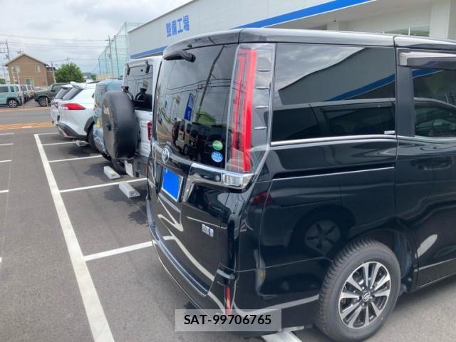 Toyota ESQUIRE 2018-09 8658977-2
