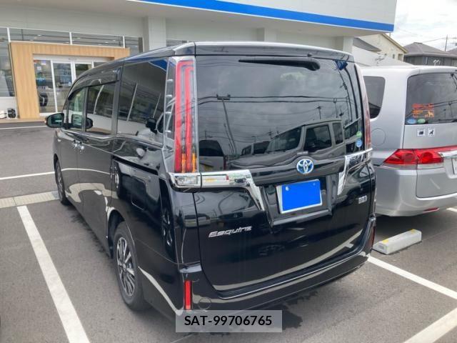 Toyota ESQUIRE 2018-09 8658977-3
