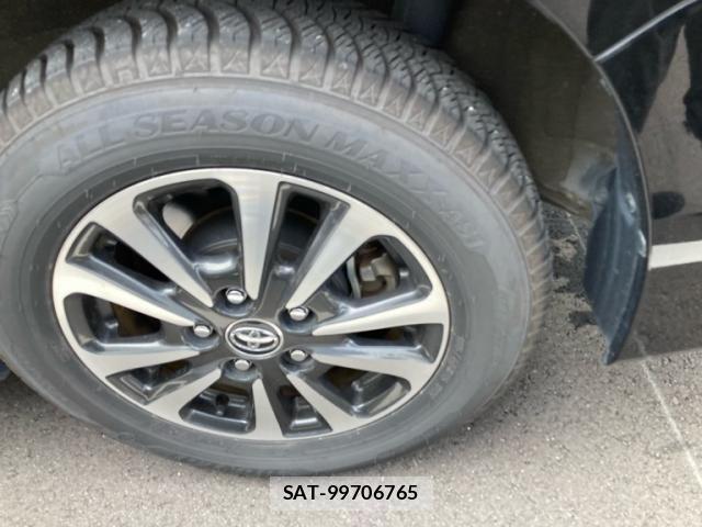 Toyota ESQUIRE 2018-09 8658977-4