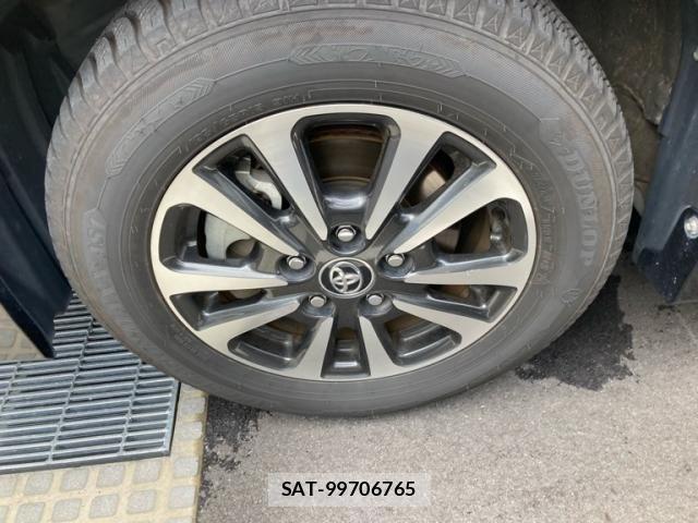 Toyota ESQUIRE 2018-09 8658977-7