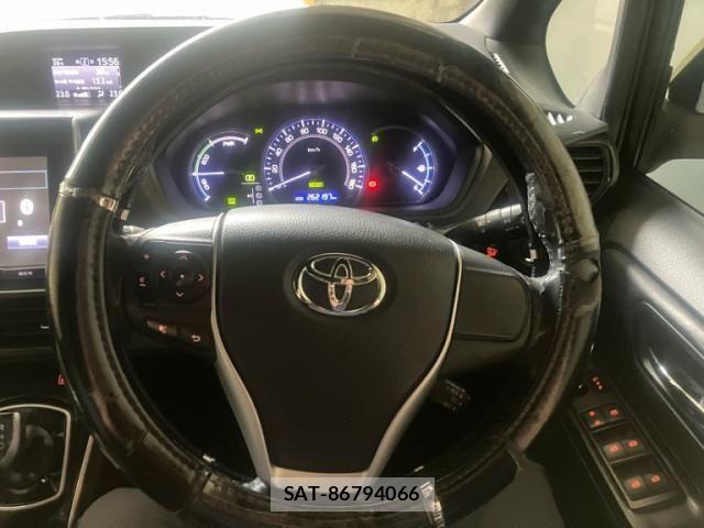 Toyota ESQUIRE 2016-03 8658980-14