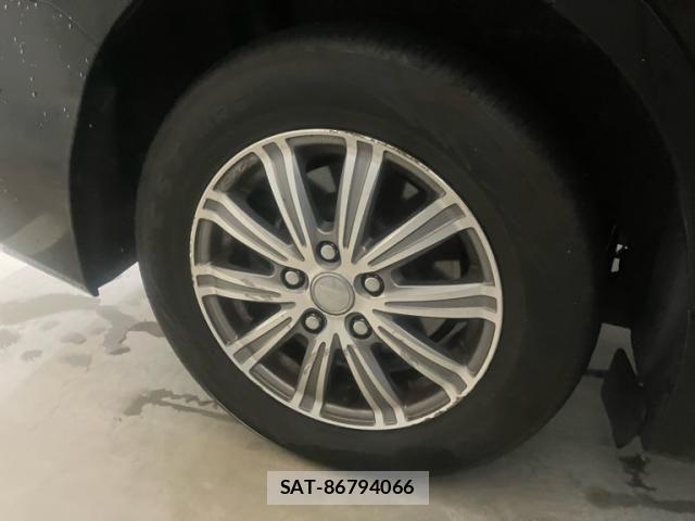 Toyota ESQUIRE 2016-03 8658980-8