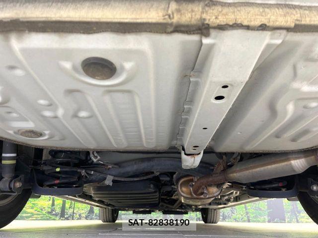 Toyota ESQUIRE 2019-03 8685511-18