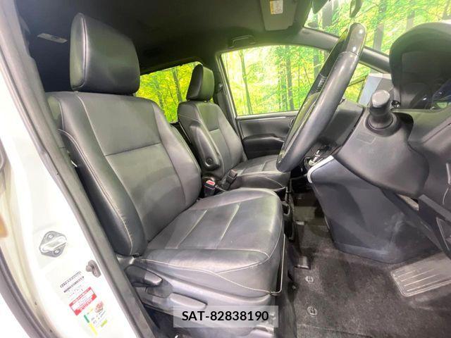 Toyota ESQUIRE 2019-03 8685511-7