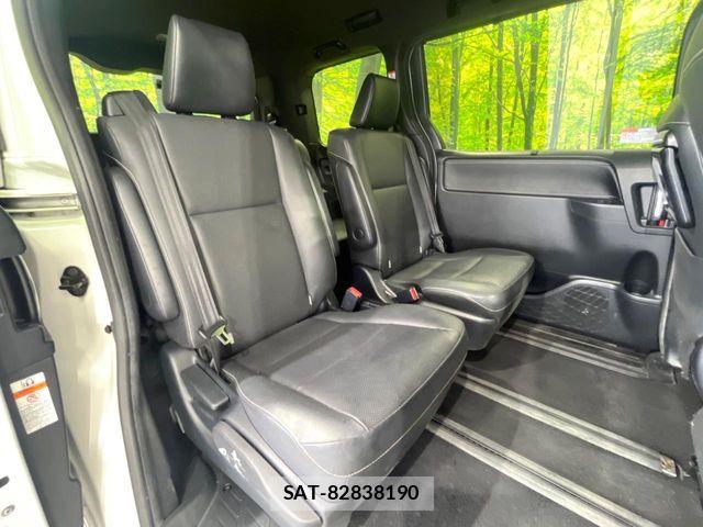 Toyota ESQUIRE 2019-03 8685511-8