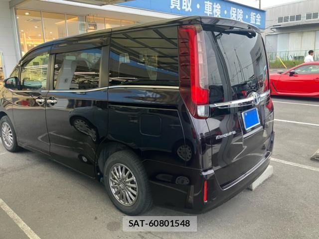Toyota ESQUIRE 2015-02 8685513-1