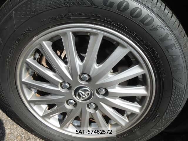 Toyota ESQUIRE 2015-01 8741964-28