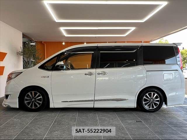 Toyota ESQUIRE 2017-09 8741962-10