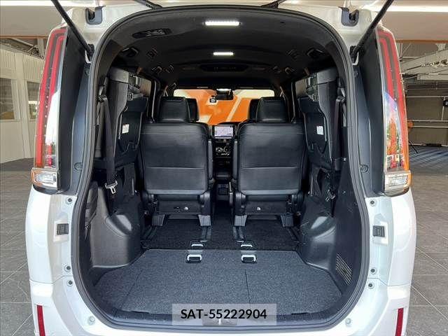Toyota ESQUIRE 2017-09 8741962-21