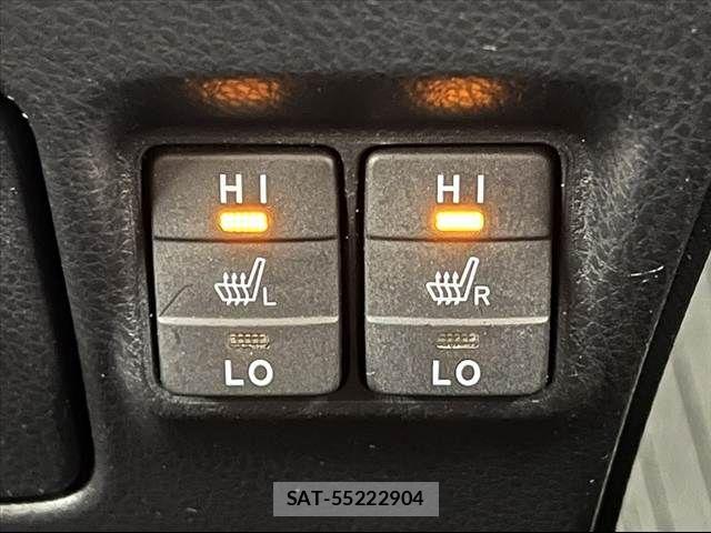 Toyota ESQUIRE 2017-09 8741962-6