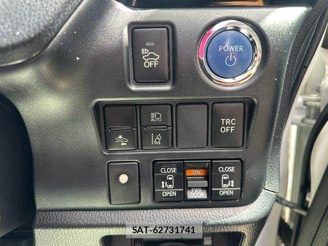 Toyota ESQUIRE 2018-01 8741959-18
