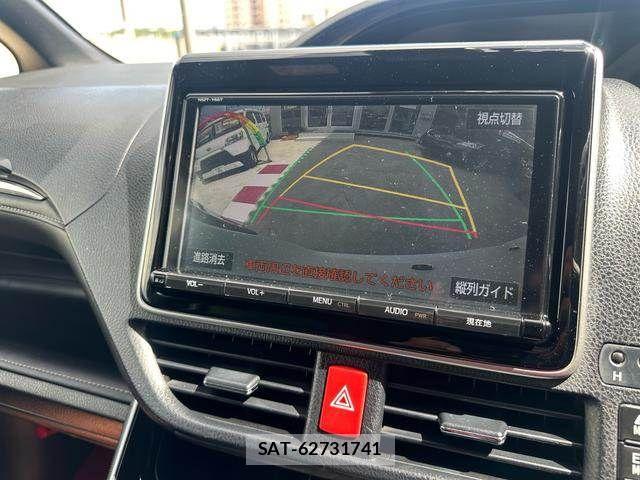 Toyota ESQUIRE 2018-01 8741959-21