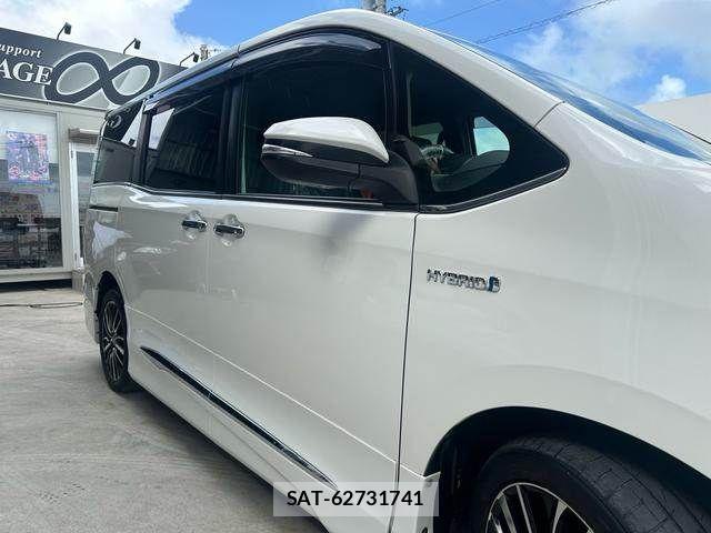 Toyota ESQUIRE 2018-01 8741959-4