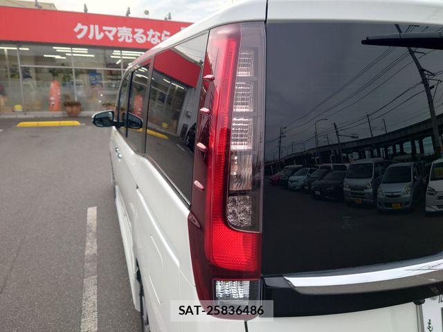 Toyota ESQUIRE 2016-05 8741963-9