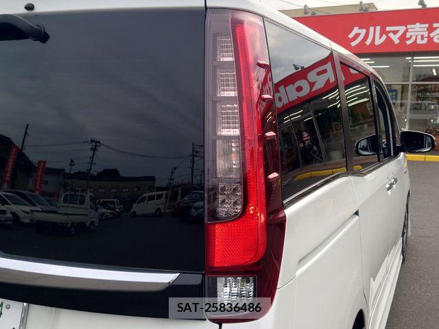 Toyota ESQUIRE 2016-05 8741963-10