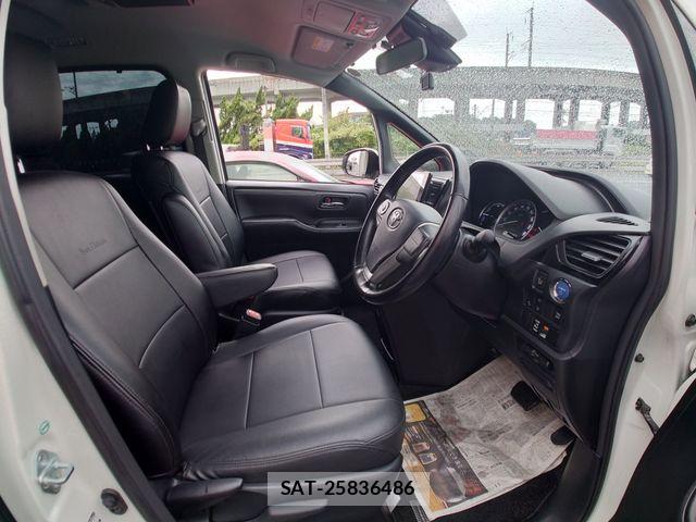 Toyota ESQUIRE 2016-05 8741963-19
