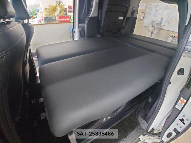 Toyota ESQUIRE 2016-05 8741963-25
