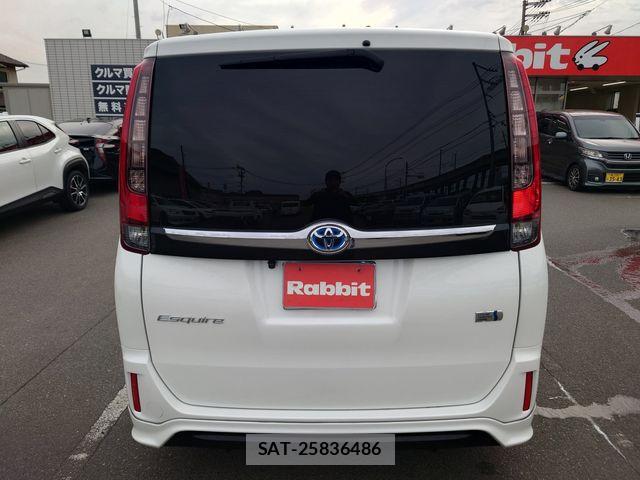 Toyota ESQUIRE 2016-05 8741963-6