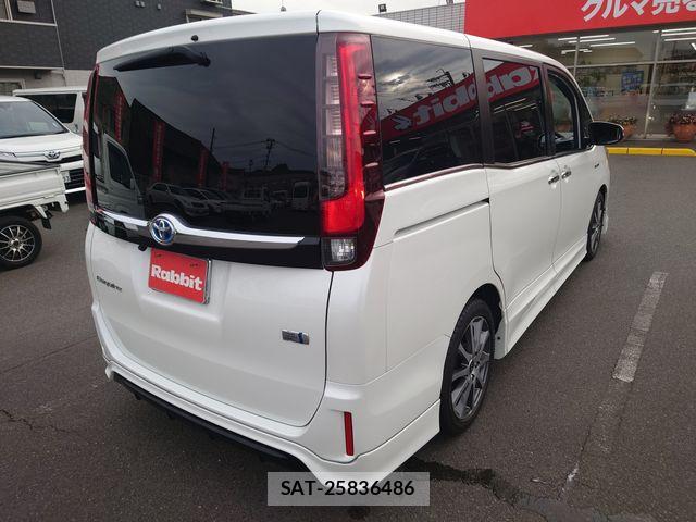 Toyota ESQUIRE 2016-05 8741963-7