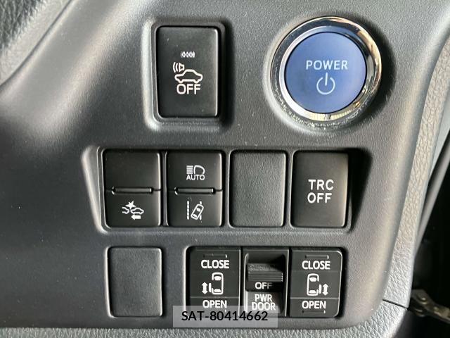 Toyota ESQUIRE 2016-05 8741961-12