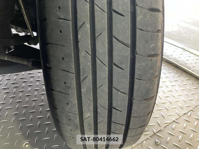 Toyota ESQUIRE 2016-05 8741961-24