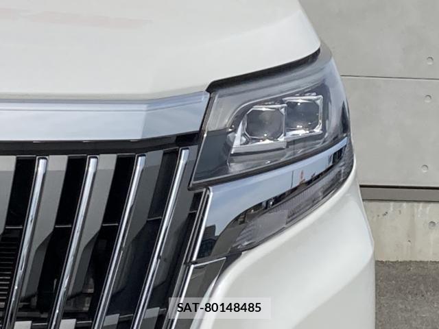 Toyota ESQUIRE 2018-10 8741958-9