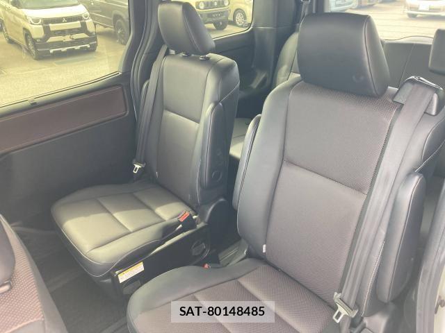 Toyota ESQUIRE 2018-10 8741958-25