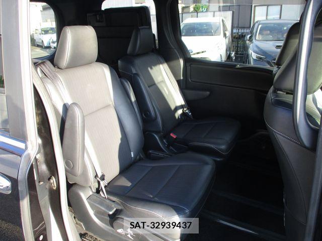 Toyota ESQUIRE 2017-01 8741966-15