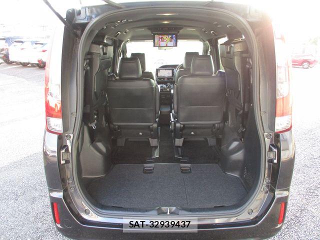 Toyota ESQUIRE 2017-01 8741966-17