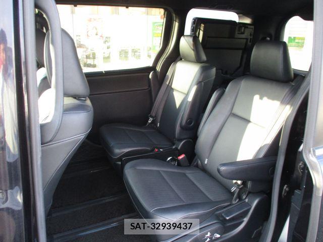 Toyota ESQUIRE 2017-01 8741966-19