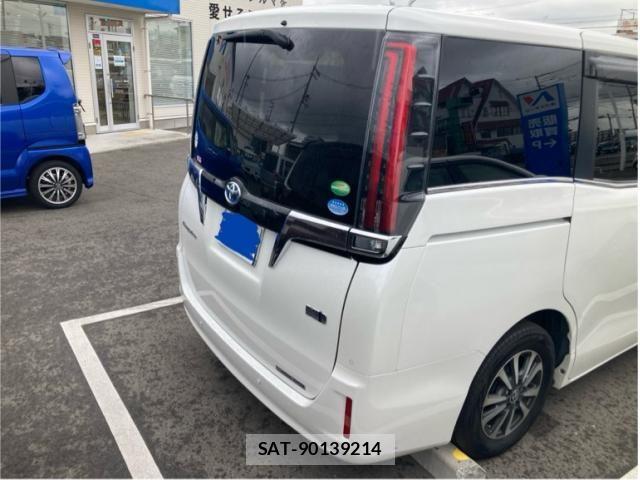 Toyota ESQUIRE 2021-02 8741957-1