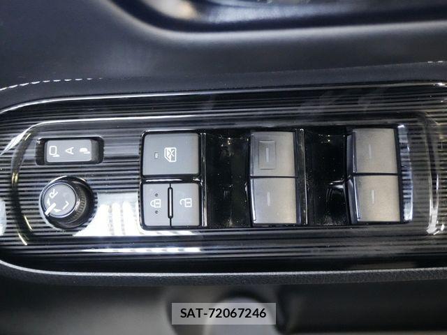 Toyota ESQUIRE 2021-09 8741955-18