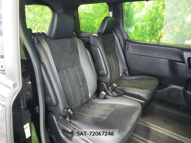 Toyota ESQUIRE 2021-09 8741955-24