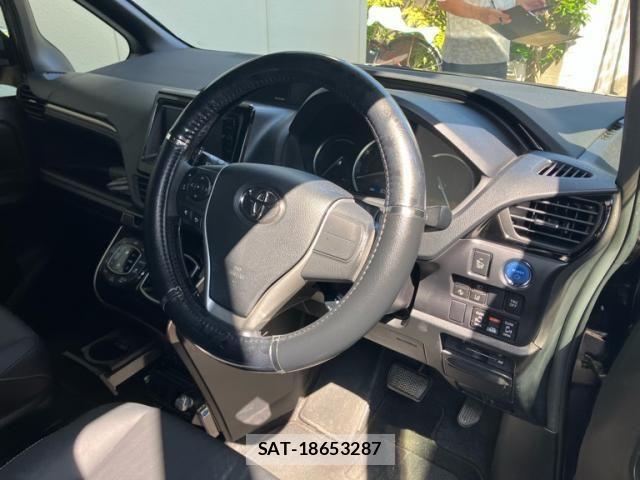 Toyota ESQUIRE 2016-04 8780123-13