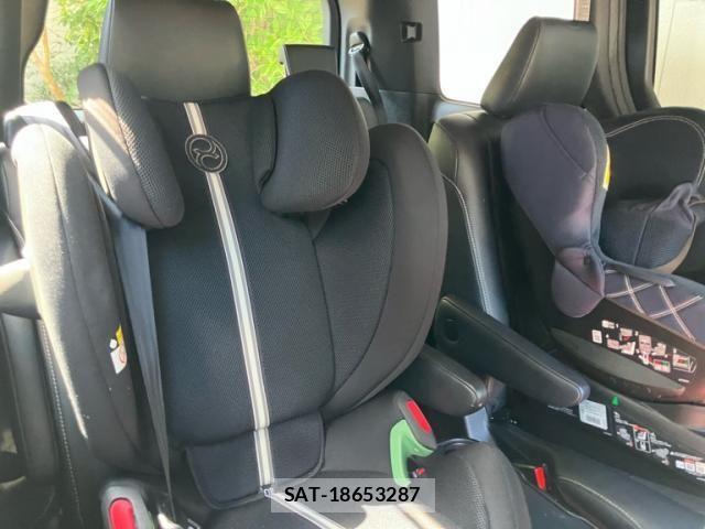 Toyota ESQUIRE 2016-04 8780123-16