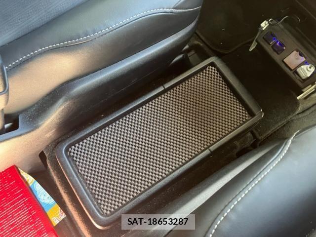Toyota ESQUIRE 2016-04 8780123-26