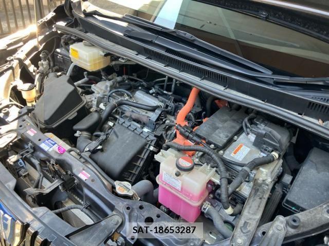 Toyota ESQUIRE 2016-04 8780123-28