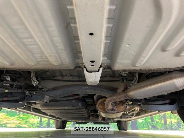 Toyota ESQUIRE 2019-08 8795889-19