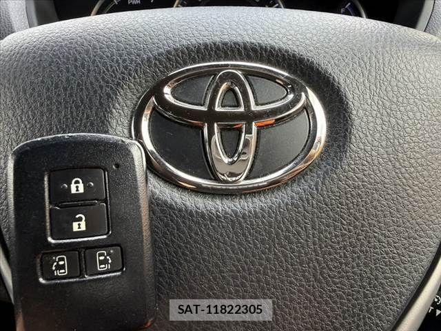 Toyota ESQUIRE 2016-04 8795887-2