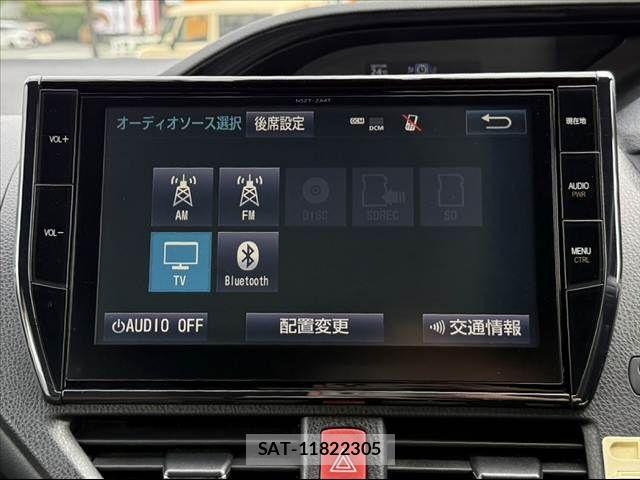Toyota ESQUIRE 2016-04 8795887-4