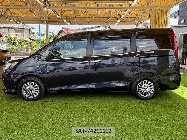 Toyota ESQUIRE 2015-09 8795890-17
