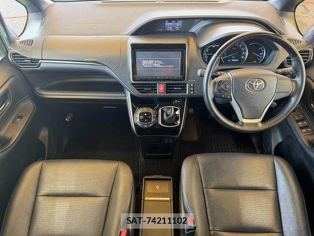 Toyota ESQUIRE 2015-09 8795890-1