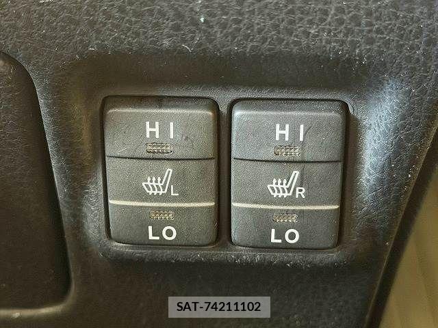 Toyota ESQUIRE 2015-09 8795890-6