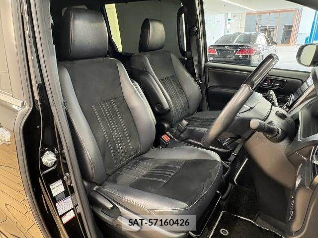 Toyota ESQUIRE 2019-09 8795888-9